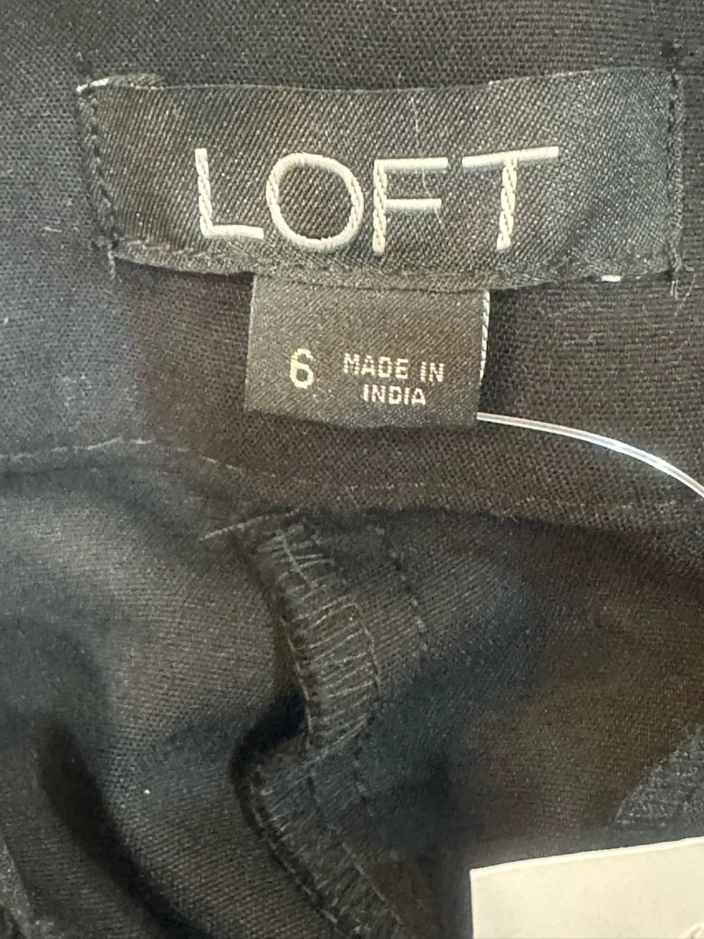 LOFT Black Riviera Tie Belt 4 Pocket Pintuck Stitch Detail Shorts - Size 6 - NWT - Picture 6 of 12